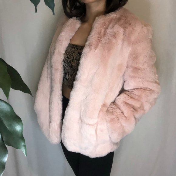 Never Used Cute Pink Luxe Fur Coat - Picture 1 of 16
